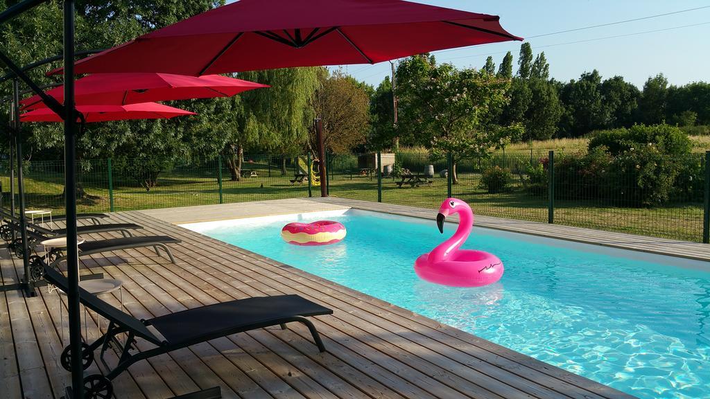 Kyriad Libourne Saint Emilion Buitenkant foto